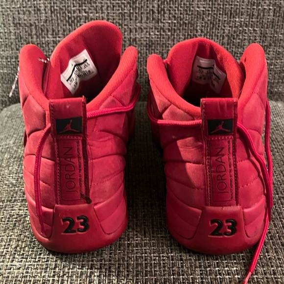 Air Jordan Retro 12 - Picture 4 of 8